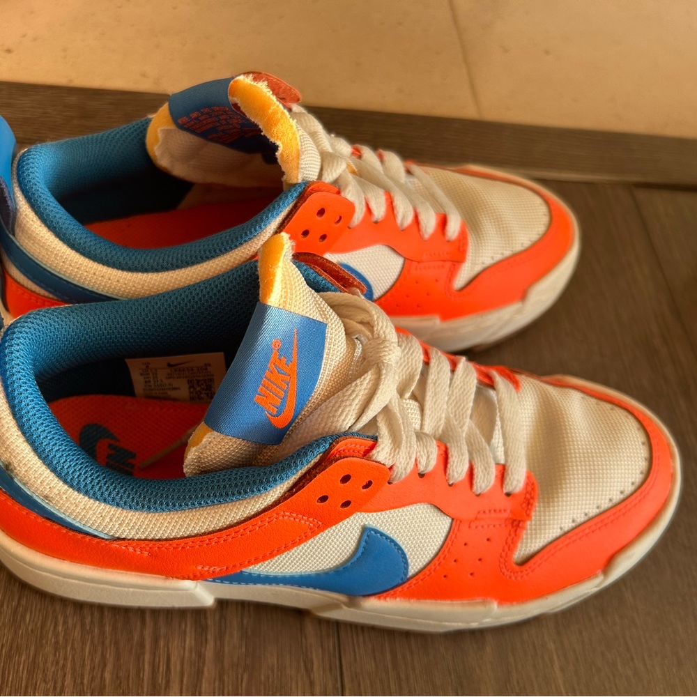 Nike dunk low disrupts in orange/ blue